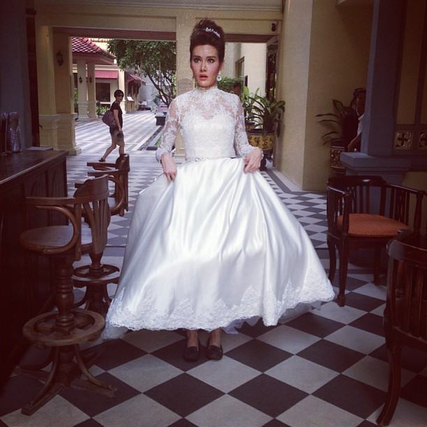 ญาญ่าญิ๋ง กับชุดแต่งงาน หวานหยดย้อย จาก Finale Wedding Magazine