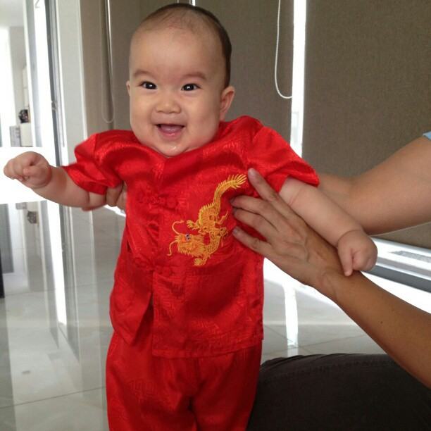 บรรยากาศ ฉลองตรุษจีน ของเหล่าดารา