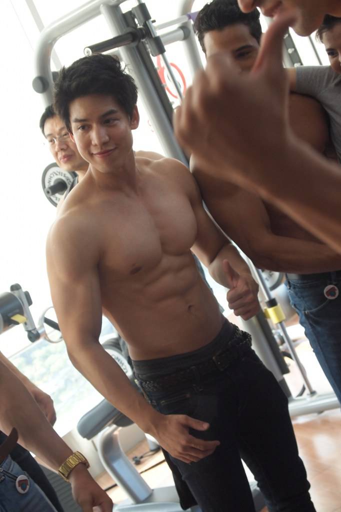 น้องพอล 1ใน 13 Mister Thailand ตัวแทนประกวด Manhunt 2012 แซ่บ