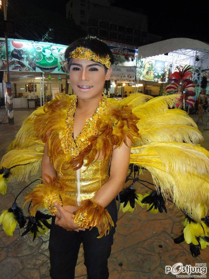 เชียงไหม่ คาบาเร่ต์โชว์