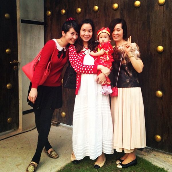 ตรุษจีน-รวมญาติ ครอบครัว พลอย ชิดจันทร์ น่ารักอ่ะ