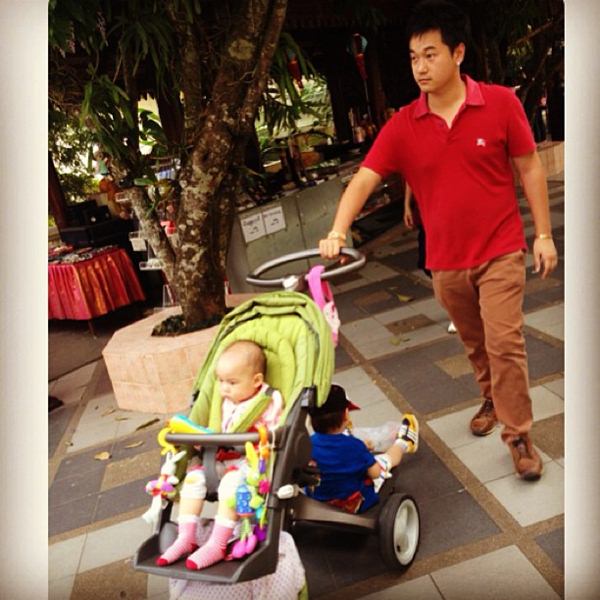 ตรุษจีน-รวมญาติ ครอบครัว พลอย ชิดจันทร์ น่ารักอ่ะ