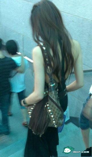 รวมพลคนใจกล้า ใส่เสื้อผ้าแปลกๆ แหวกแนวชาวโลก