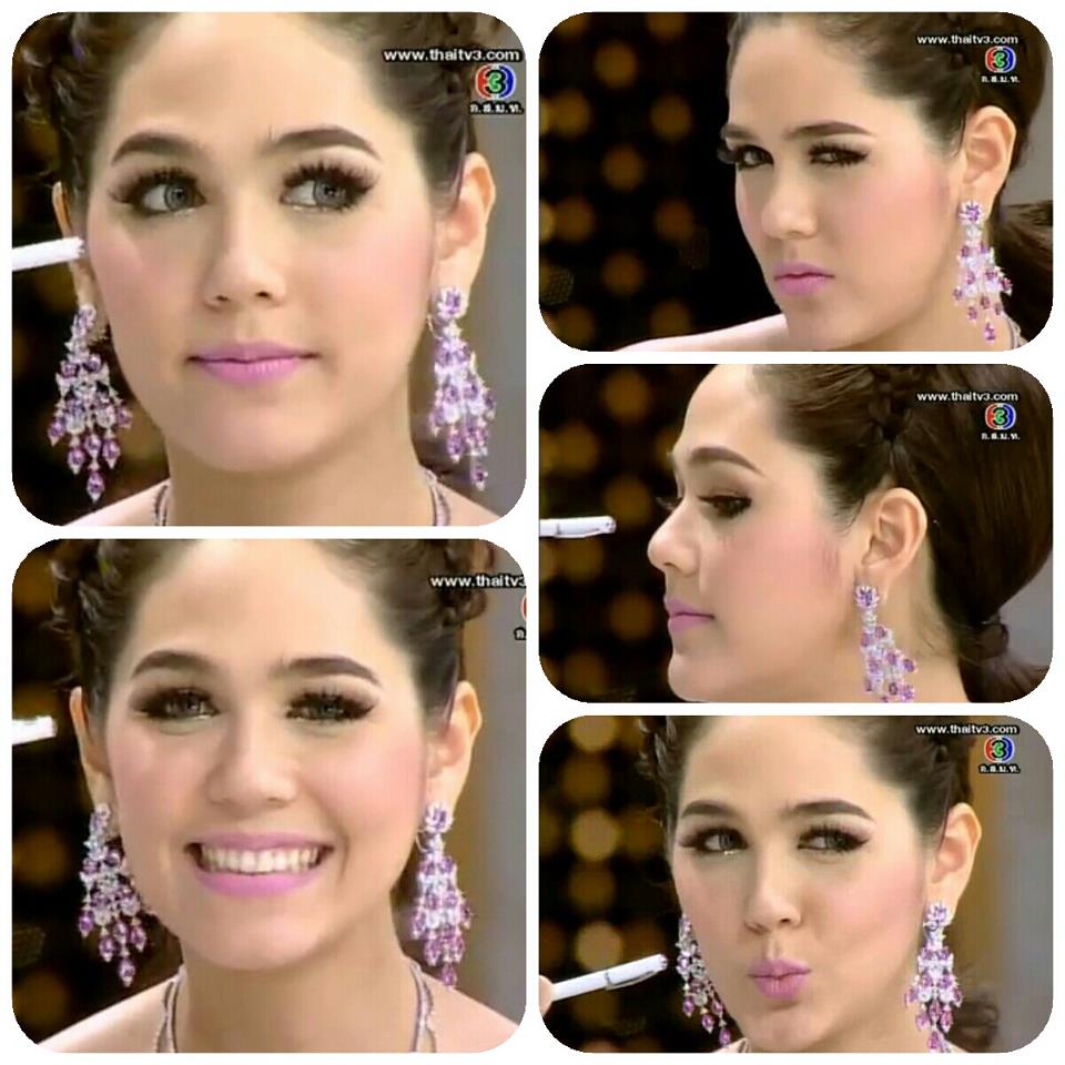 ชมพู่ อารยา สาวฮอตแห่งวงการตัวจริง