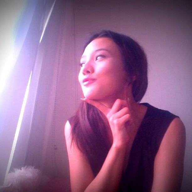 เอม เจษยา นักแสดงสาวที่ถูกโจรปล้น-ลวนลามถึงคอนโด