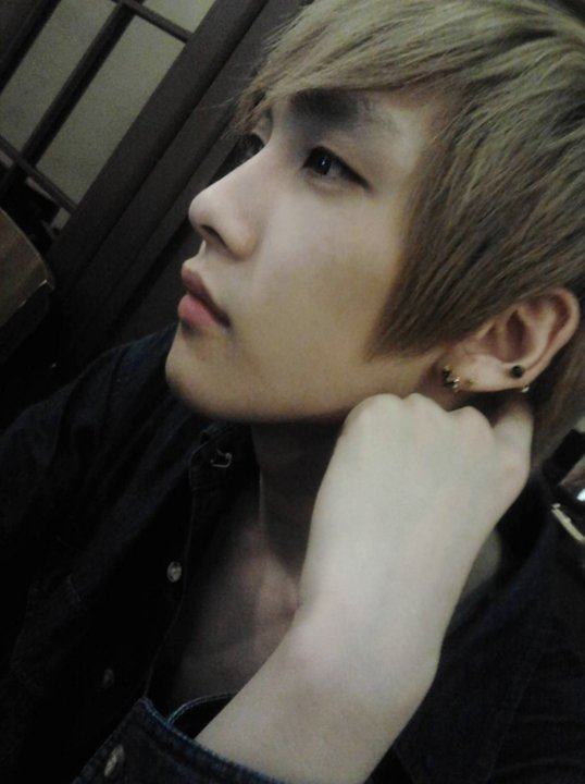 Kwak MinJun (곽민준)