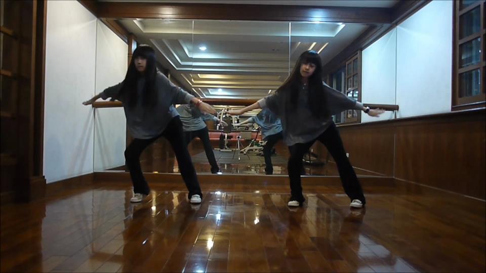 TVXQ 東方神起 Humanoids by Sandy Mandy http://www.youtube.com/watch?v=229v2crLWoU