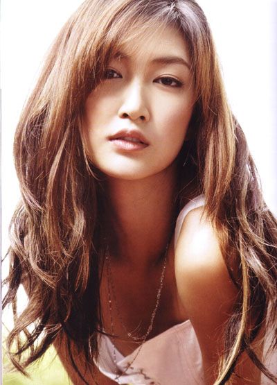 พี่พลอย กับ น้องแพนเค้ก ความเหมือนที่แตกต่างในวงการบันเทิง 2555-2556