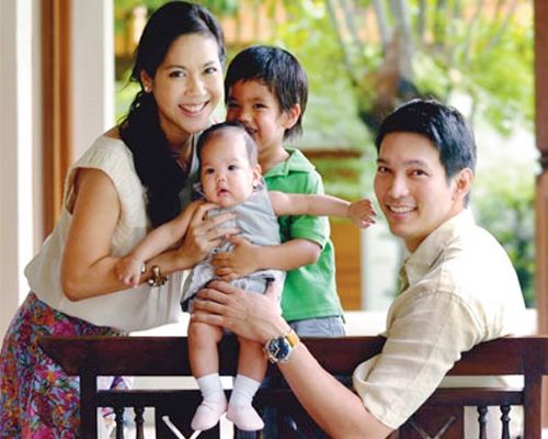 ปิ๊บ รวิชญ์ ยืนยัน เลิกกับภรรยา แต่ยังอยู่ด้วยกันเพราะลูก