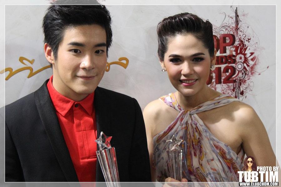 ชมพู่ อารยา รับรางวัลนักแสดงนำหญิงยอดเยี่ยมTop Awards