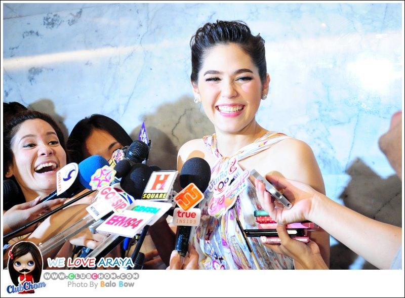 ชมพู่ อารยา รับรางวัลนักแสดงนำหญิงยอดเยี่ยมTop Awards