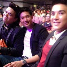 เอ ศุภชัย ควง  ณเดชน์ เวียร์ บอส  ในงาน Top Award