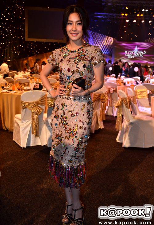 ชุดออกงานของ วรนุช