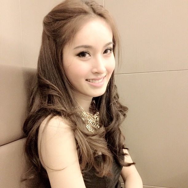 ปอย ตรีชฎา