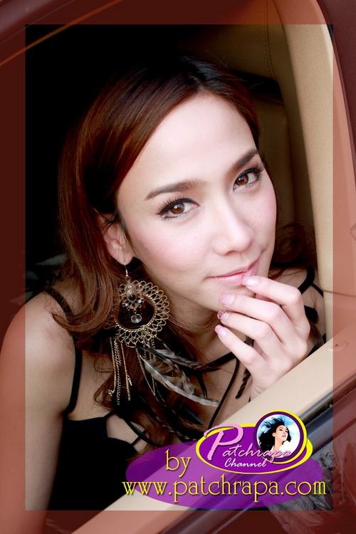 อั้ม พัชราภา กับ ปอย ตรีชฎา นางพญาทั้งคู่