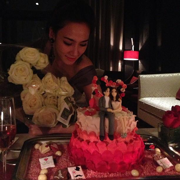 Aum patchrapa Instragram update @ HappyValentine's Day!