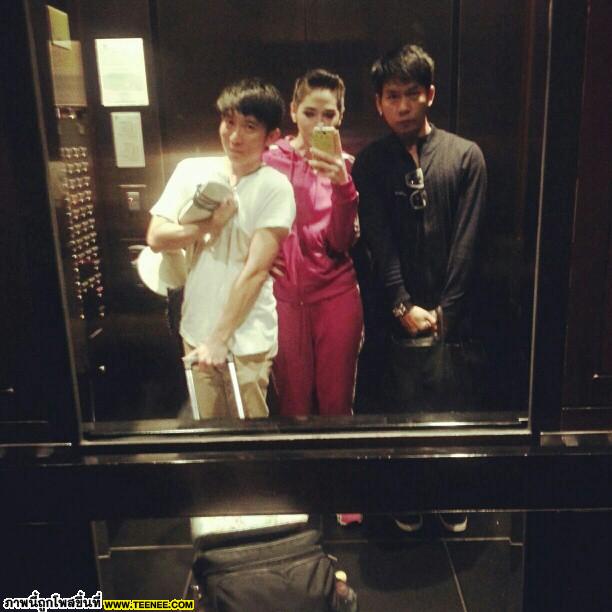 Pic : ชมพู่ อารยา แฟชั่นนิสต้าเมืองไทย เป๊ะเว่อร์