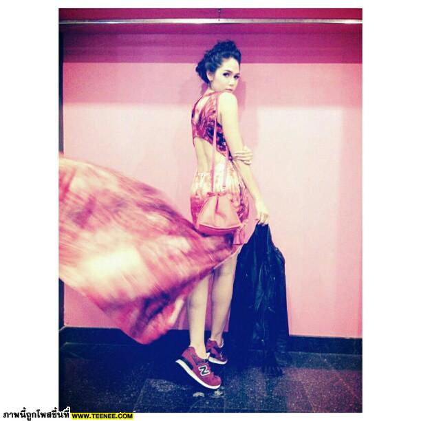 Pic : ชมพู่ อารยา แฟชั่นนิสต้าเมืองไทย เป๊ะเว่อร์