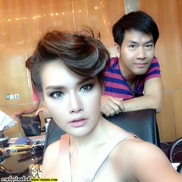 Pic : ญาญ่าญิ๋ง กับอิริยาบถแบบแซ่บๆ