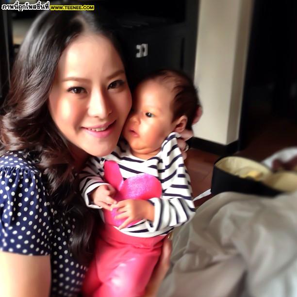 "หนิง ปณิตา ธรรมวัฒนะ"