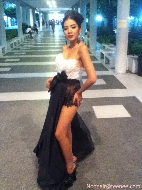 ใบเตย อาร์สยาม เซ็กซี่ โชว์ขา จากงาน TOP AWARD 2013