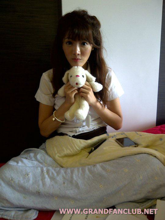 น่ารวั๊กอ่ะ'แกรนด์ เดอะสตาร์' ในชุดนักศึกษา