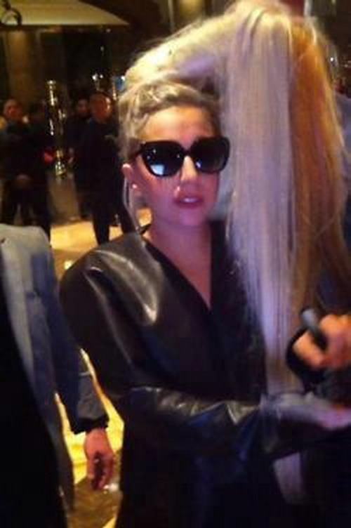 'เลดี้ กาก้า'เลือ่นคอน 4 รอบ!