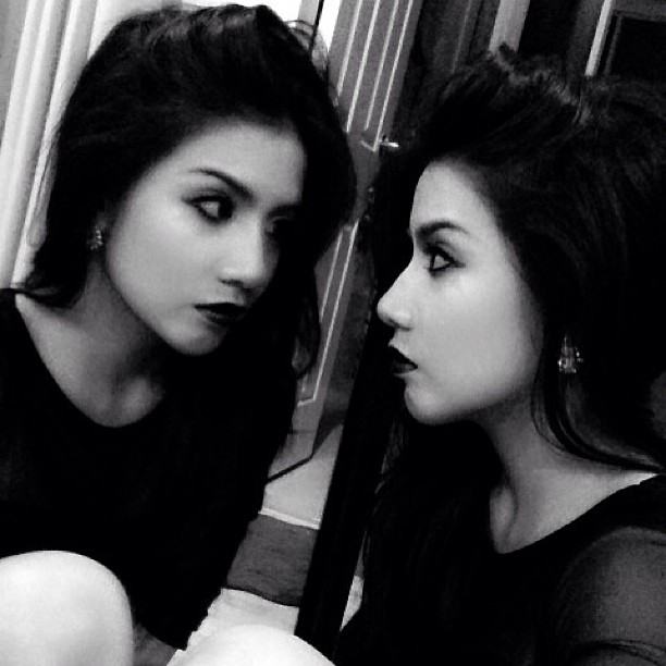 'ใบเตย'เมินถูกขุดรูปแฉถี่ลังเลฟ้อง-รักHappy