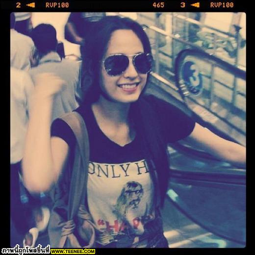 ขวัญ อุษามณี ในลุคสุดเท่ห์