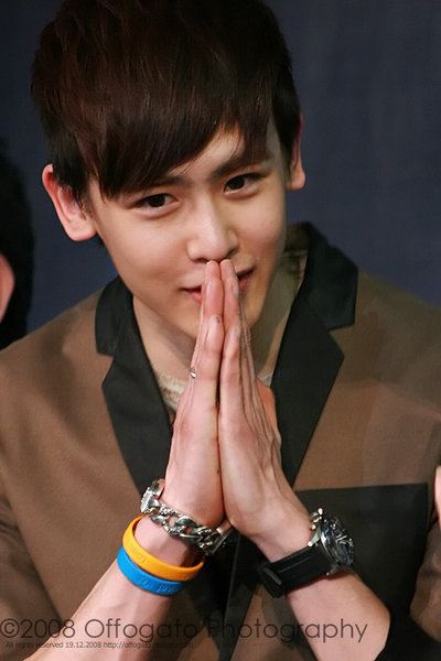 Nichkhun (1)