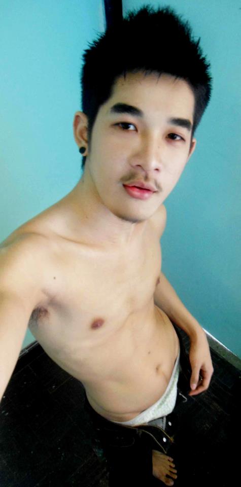 น้องย่านลิฟหนีบ......