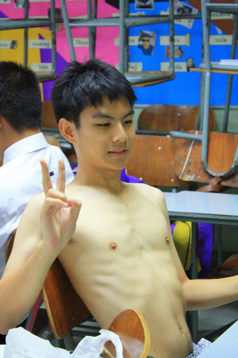 เด็กไทยหล่อๆจากเฟสบุ๊ค