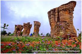 สถานที่ท่องเทียวใก้ลเคียง มอหินขาว