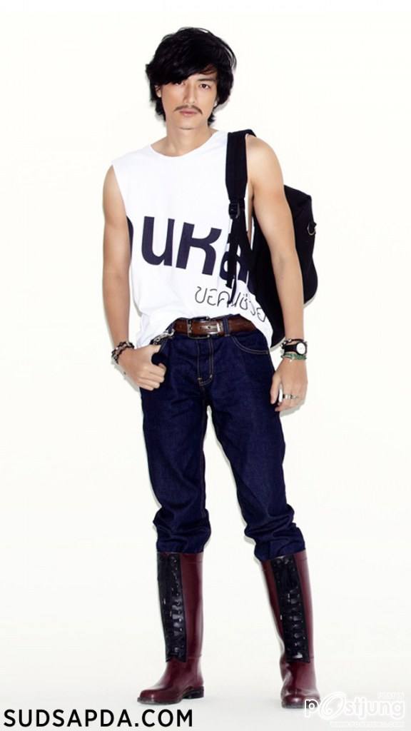 หนุ่มหล่อขอทำดีปี2013