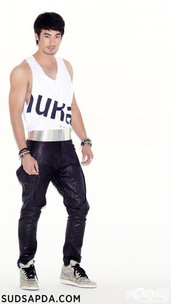 หนุ่มหล่อขอทำดีปี2013