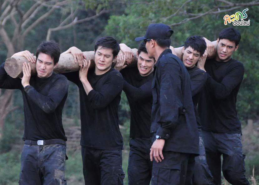 “ผู้กองจ๋า” จับหนุ่มๆ ทดสอบเข้ม