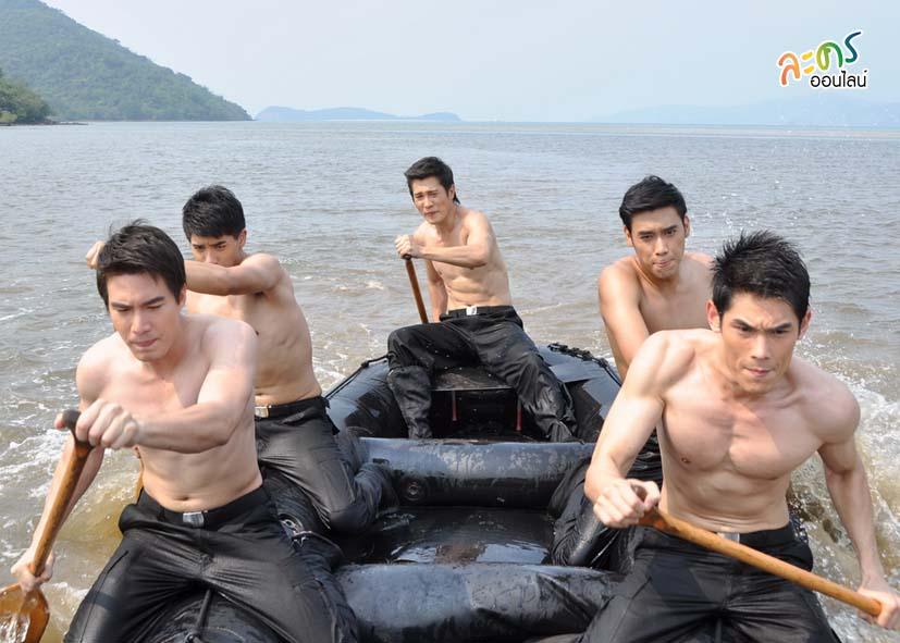 “ผู้กองจ๋า” จับหนุ่มๆ ทดสอบเข้ม