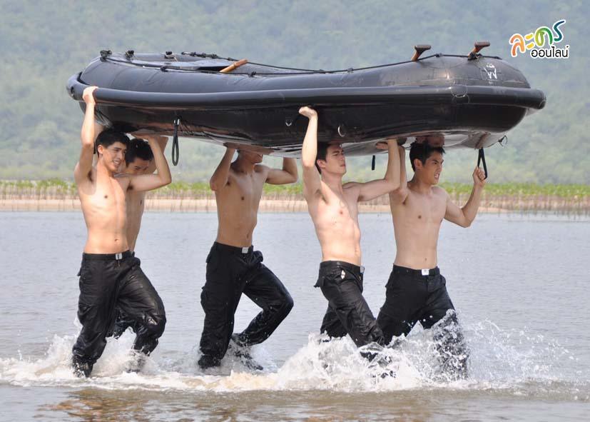 “ผู้กองจ๋า” จับหนุ่มๆ ทดสอบเข้ม