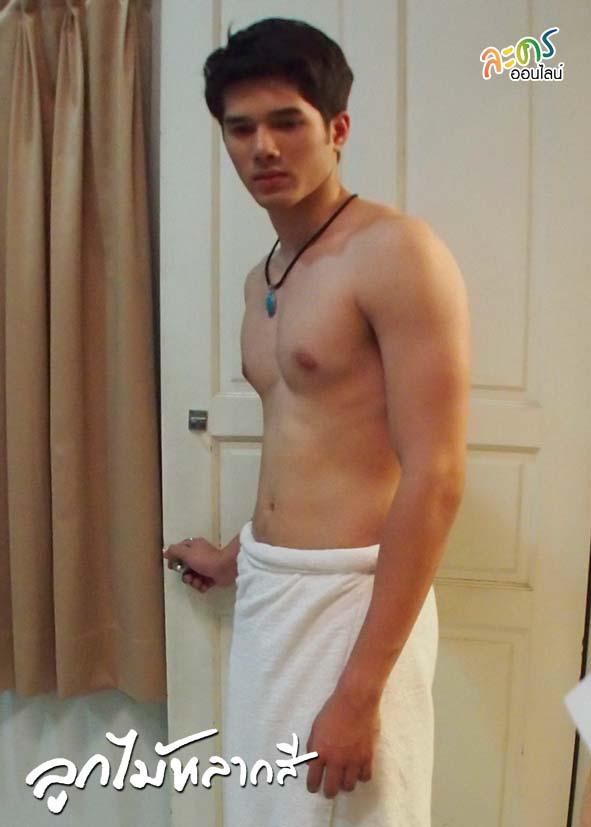 “มิกค์ – สเตฟานี่” มือใหม่เลิฟซีน...จูบจัดเต็มครั้งแรก