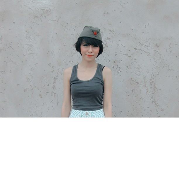 แอปเปิ้ล สีสะเหงี่ยน ไฮโซสาวลาว น่ารักซะ