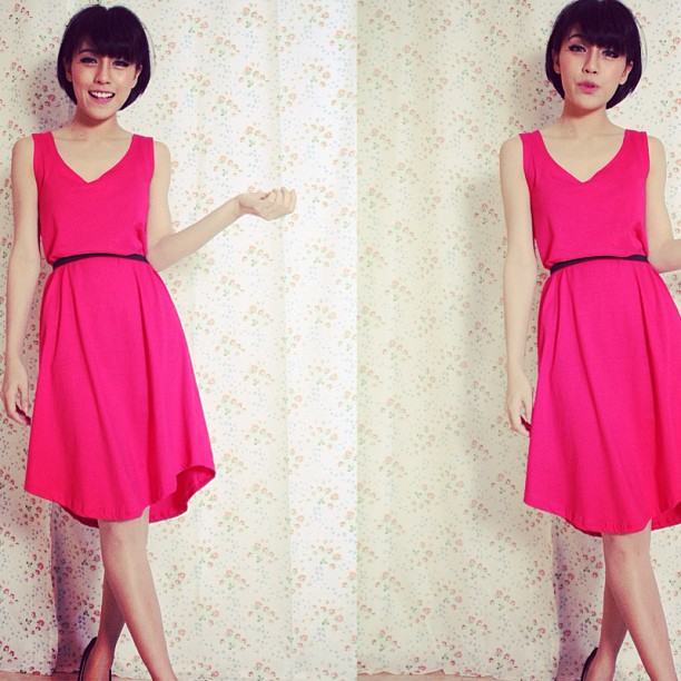 แอปเปิ้ล สีสะเหงี่ยน ไฮโซสาวลาว น่ารักซะ