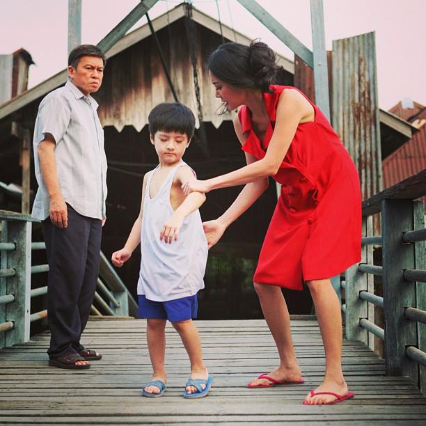 ภาพเบื้องหลัง ทองเนื้อเก้า ลำยอง แซ่บ มันแน่!!!!!