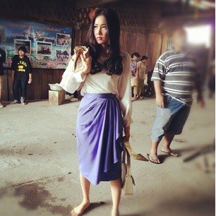 ภาพเบื้องหลัง ทองเนื้อเก้า ลำยอง แซ่บ มันแน่!!!!!