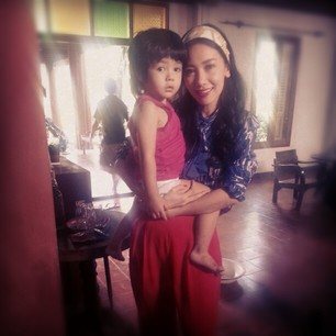 ภาพเบื้องหลัง ทองเนื้อเก้า ลำยอง แซ่บ มันแน่!!!!!