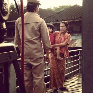 ภาพเบื้องหลัง ทองเนื้อเก้า ลำยอง แซ่บ มันแน่!!!!!