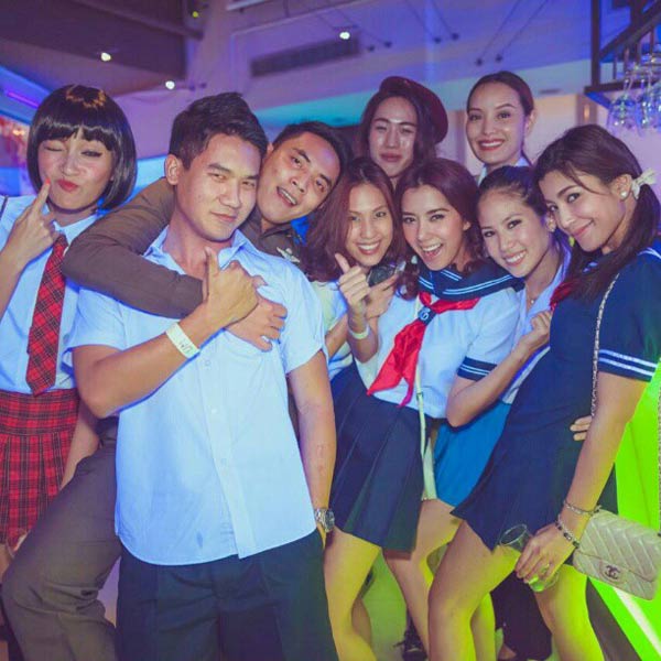 เก็บตก! ปาร์ตี้ชุดนักเรียนของ ไอซ์ - เอมี่ - กิ๊บซี่