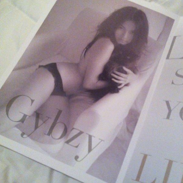 กิ๊บซี่ โฟโต้บุ๊ค กิ๊บซี่ เกิร์ลลี่เบอร์รี่ โฟโต้บุ๊ค เล่มแรกในชีวิต เซ็กซี่สุดๆ