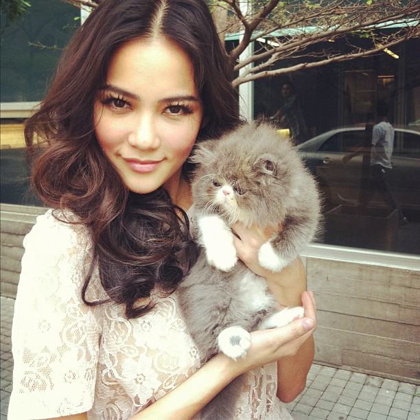 กิ๊บซี่ โฟโต้บุ๊ค กิ๊บซี่ เกิร์ลลี่เบอร์รี่ โฟโต้บุ๊ค เล่มแรกในชีวิต เซ็กซี่สุดๆ