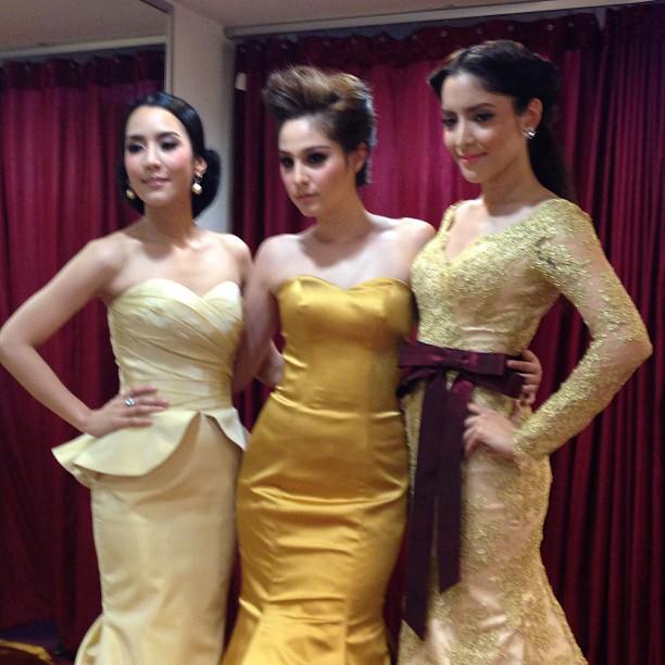 ขวัญ อุษามณี @ คมชัดลึก ครั้งที่ 10 (20/02/2556)