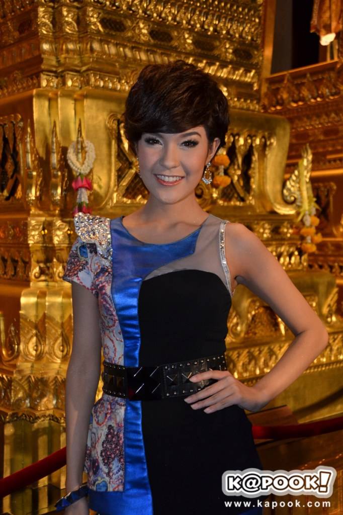 ดาราสาวในชุดราตรี สุดแซ่บ งานคมชัดลึก อวอร์ด ครั้งที่ 10